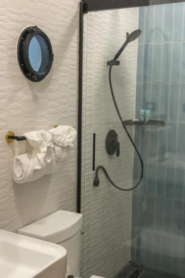 ***  Travellers Beach Resort Негрил Ямайка