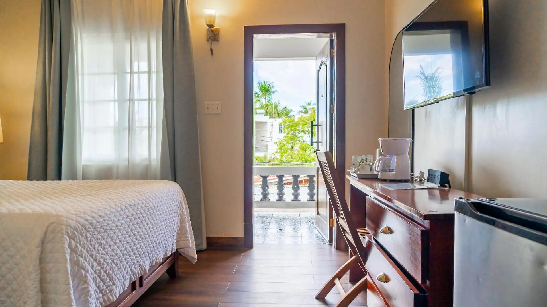 Travellers Beach Resort Negril